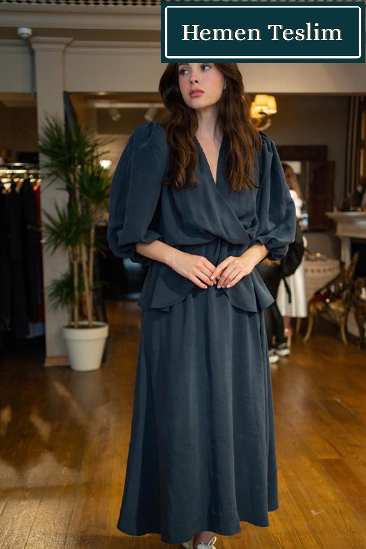 Lacivert Peplum Takım