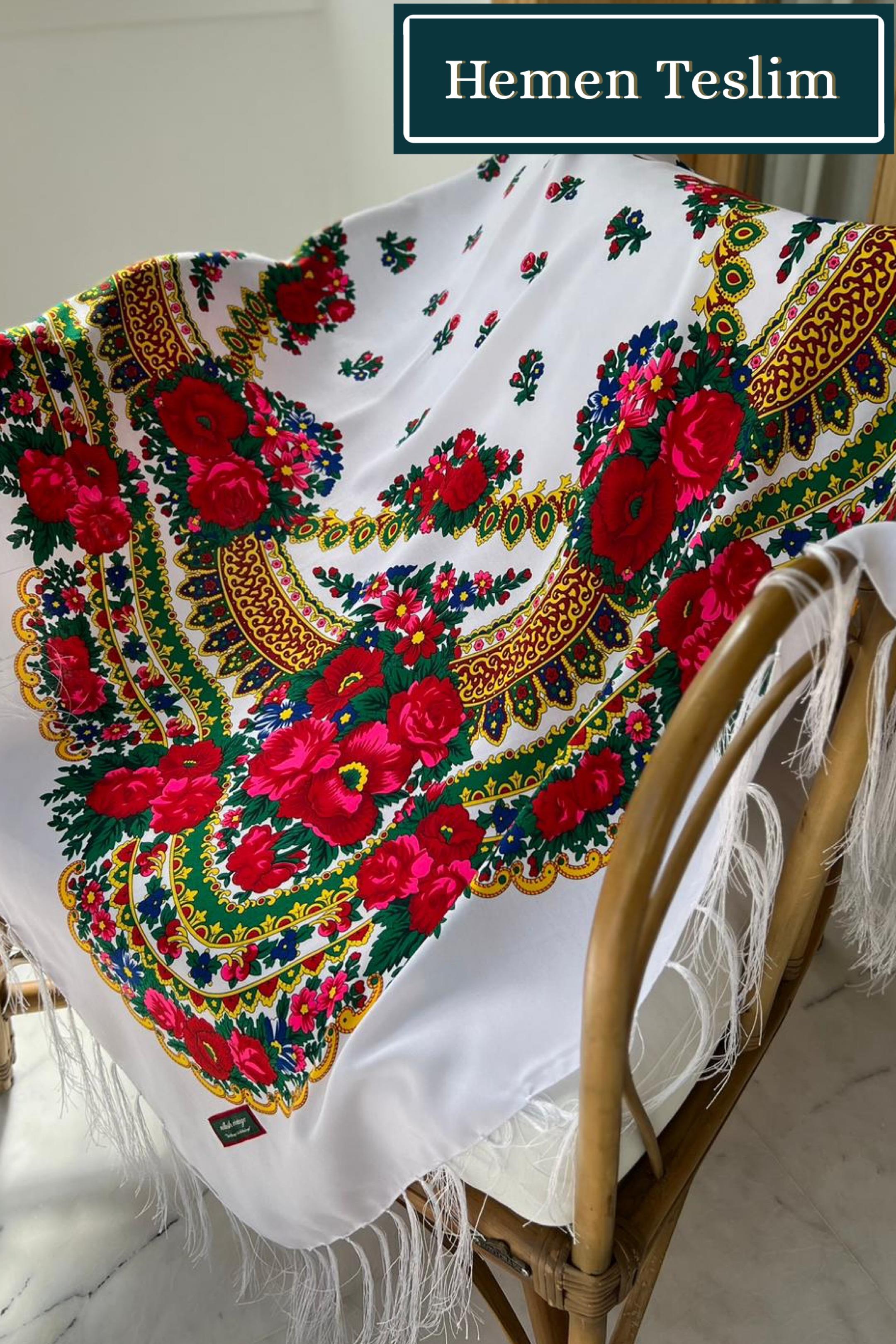 Pavlova İvanka Beyaz Şal