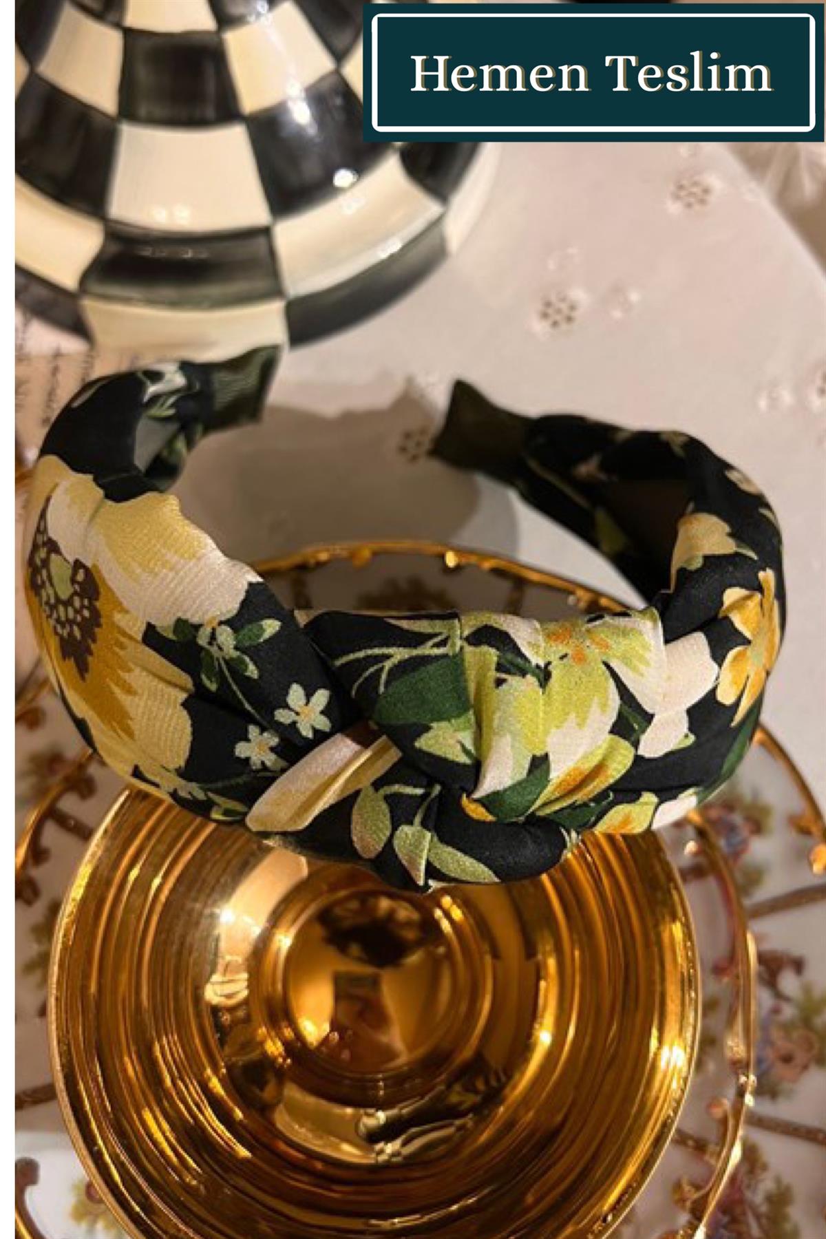 Sarı-Yeşil Çiçekli Taç 