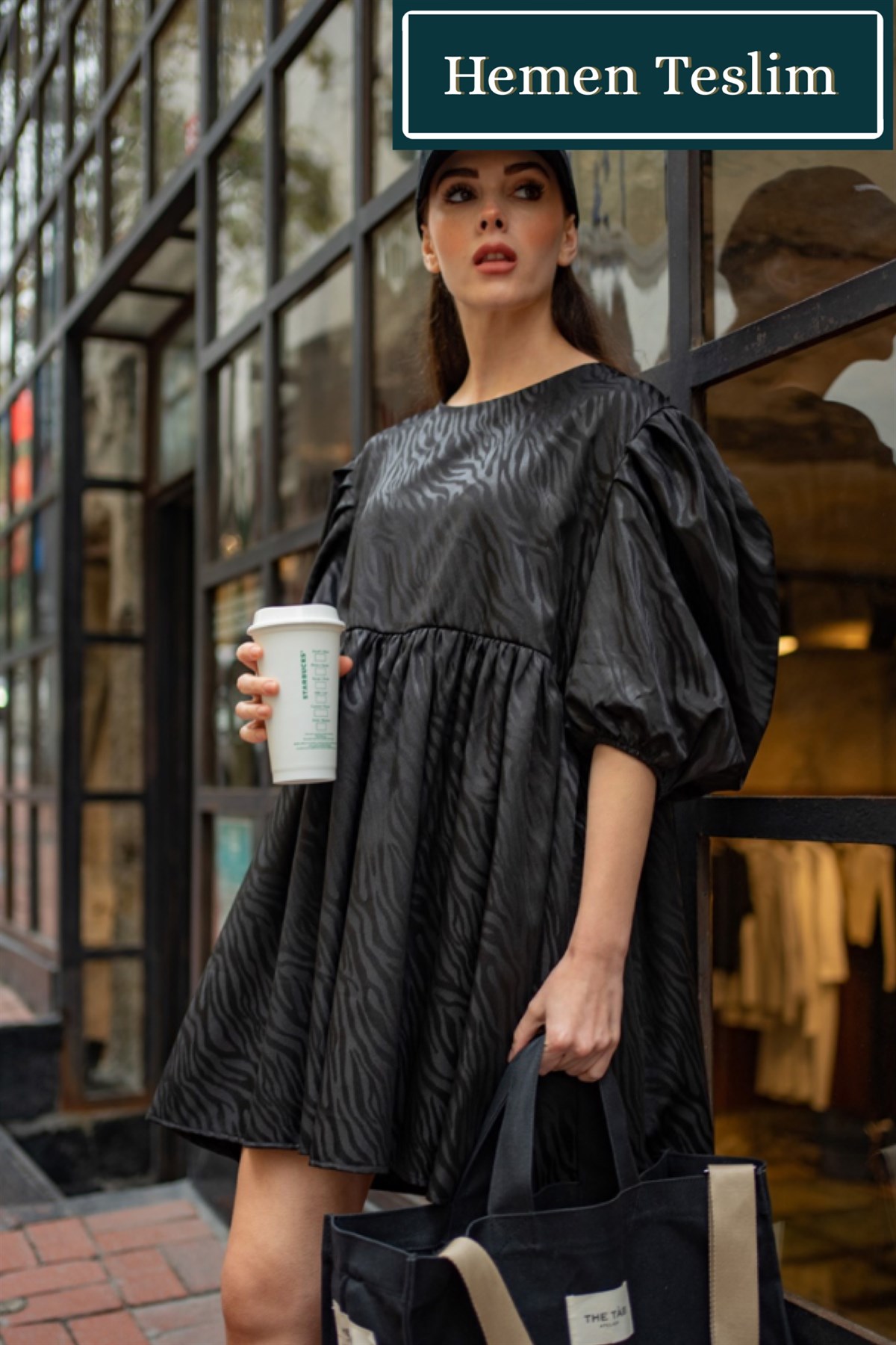 Siyah Jakarlı Balon Kol Piknik