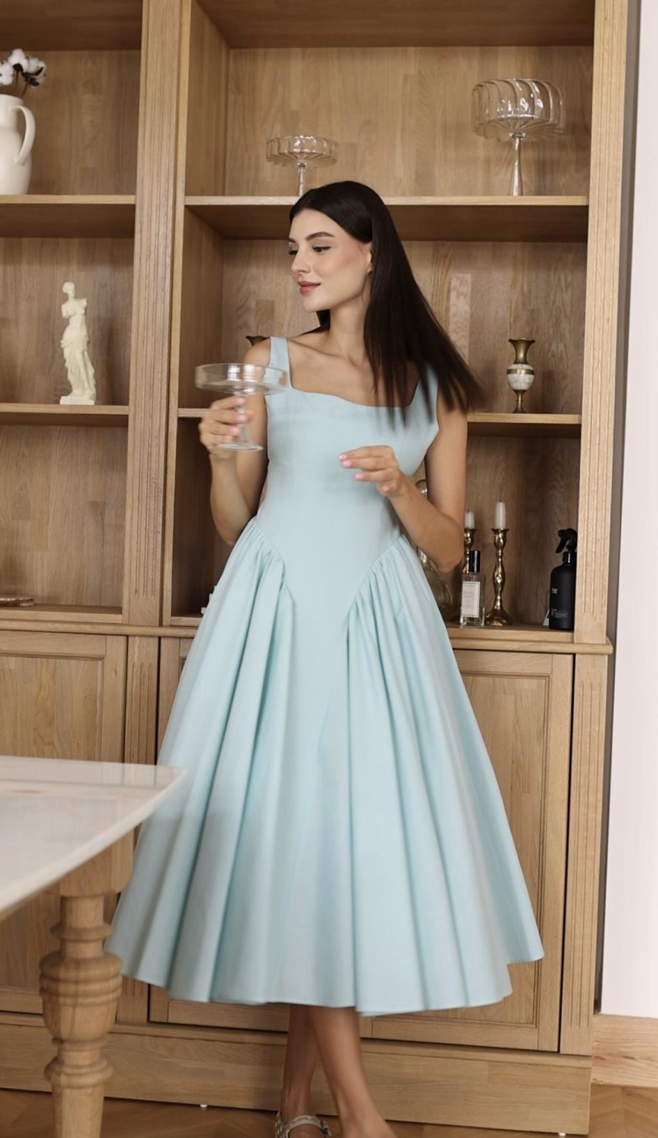 “Lily” Nil Yeşili Midi