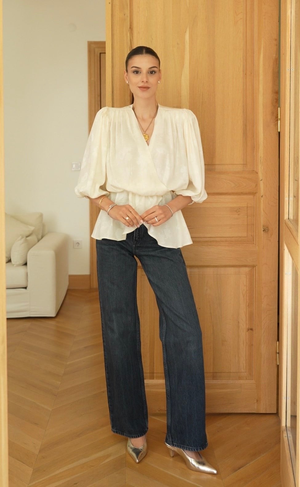 Dokulu Ekru Peplum Bluz *özel kumaş*