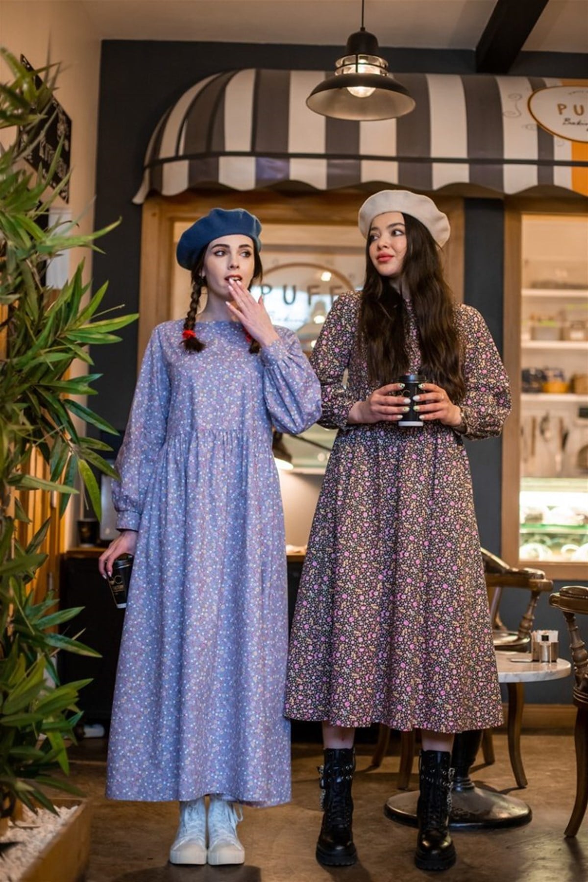 MAVİ ÇİÇEKLİ ELBİSE