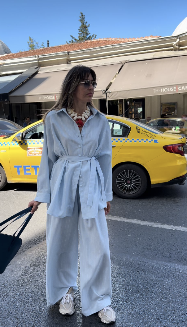 'Noir' Mavi Çizgili Keten Takım