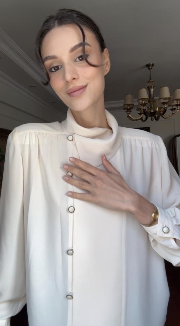 Vintage İpekli Krem Gömlek