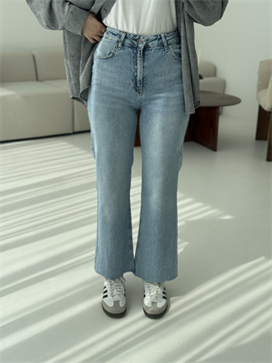 Premium Paçası Kesik Jean r78