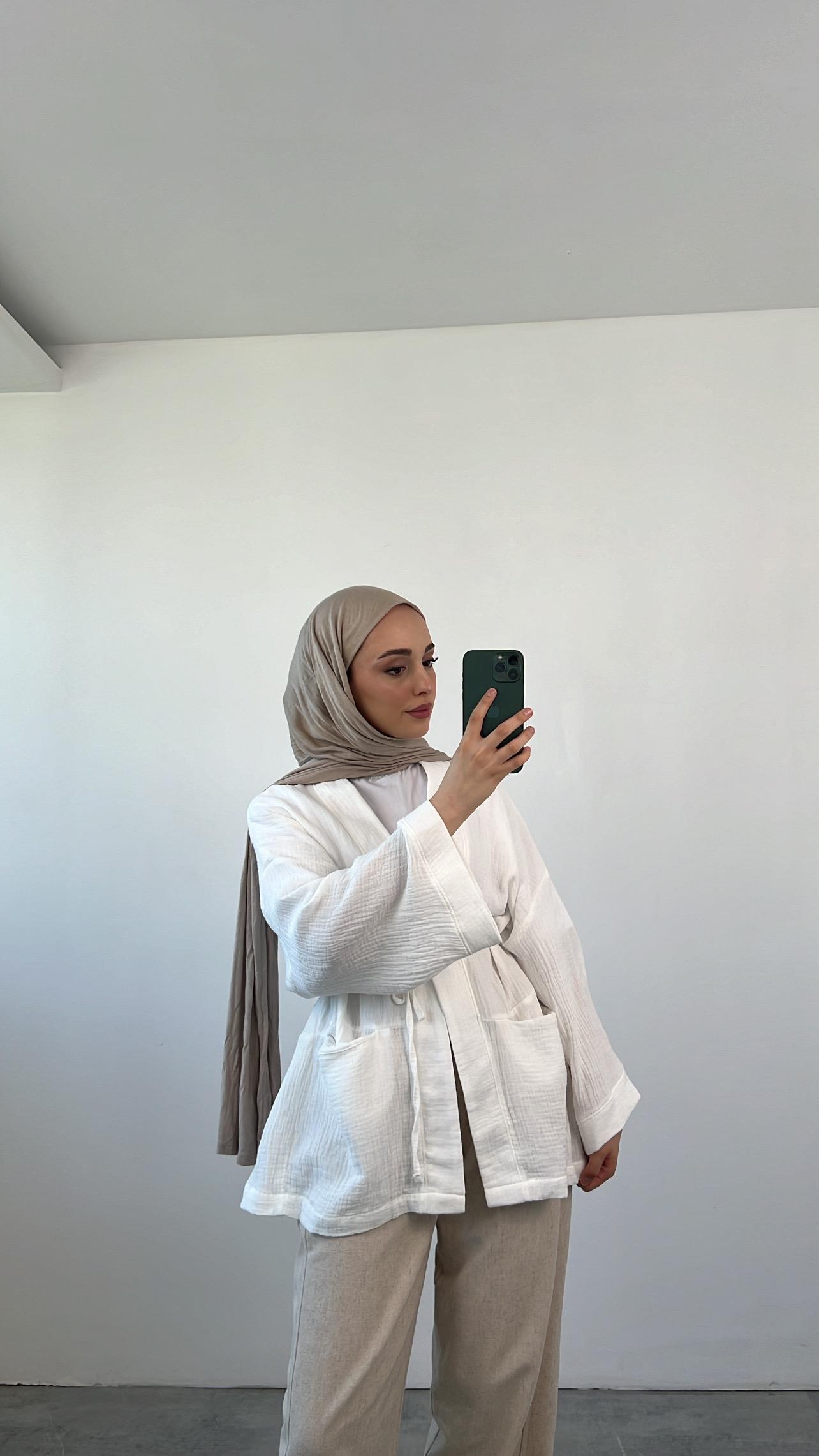 Seyyar Kemerli Müslin Kimono Beyaz