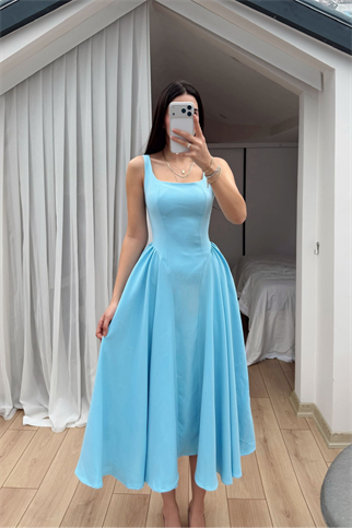 Belin Kare Yaka Sırt Dekolteli Midi Elbise 4968