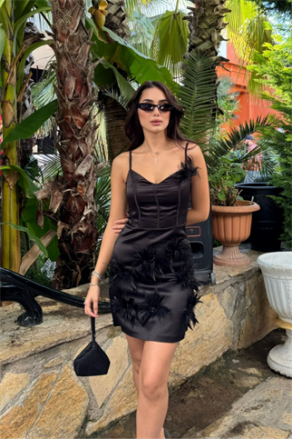 Bihter Askılı Çiçek Detaylı Tasarım Mini Elbise 9375 SİYAH