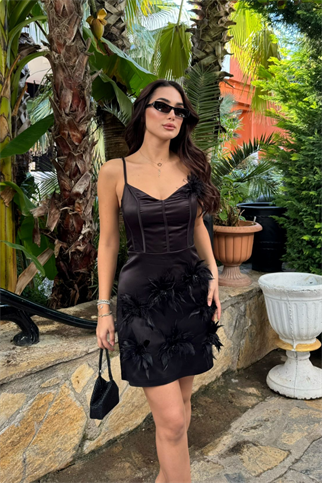 Bihter Askılı Çiçek Detaylı Tasarım Mini Elbise 9375 SİYAH
