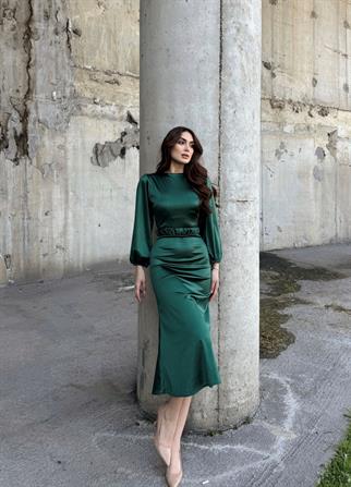 Calia Kemer Detay Saten Elbise 95416 ZÜMRÜT YEŞİLİ