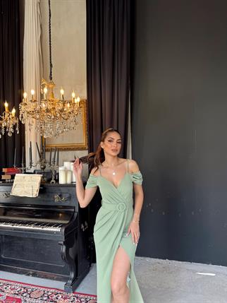 Destina Düşük Omuz İp Askı Yırtmaçlı Abiye MİNT YEŞİLİ B2X