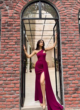 Diva Kuyruklu Yırtmaçlı Abiye 582475 MÜRDÜM