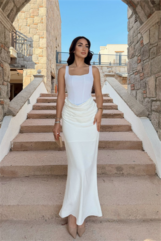 Elinda Askılı Sırt Bağcık Detay Midi Elbise 221813