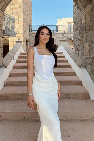 Elinda Askılı Sırt Bağcık Detay Midi Elbise 221813