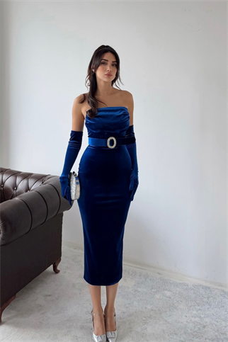 Kadife Kol Detay Straplez Kemerli Midi Elbise 9334