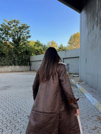Kuzu Yumoş Kaplama Oversize Midi Boy Chanel Kıraşlı Kaban 200489 ACI KAHVE