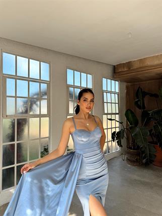 Pamela Yırtmaç Detay Kuyruklu Abiye 582234  BEBE MAVİSİ