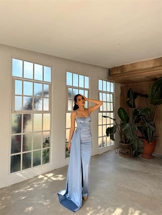 Pamela Yırtmaç Detay Kuyruklu Abiye 582234  BEBE MAVİSİ