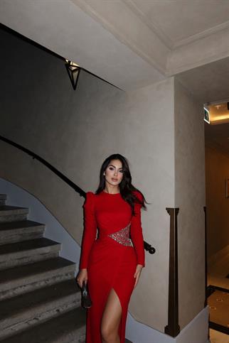 Safira Bel Tasarım Detay Yırtmaçlı Abiye 583078 KIRMIZI