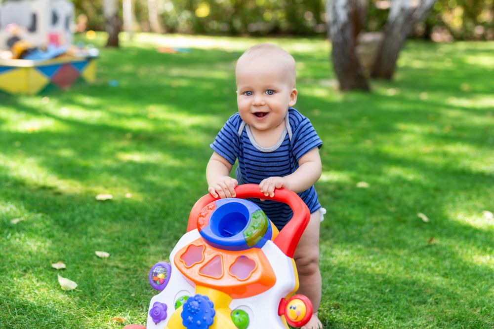 Sekiz aylık bebek için oyuncak önerileri