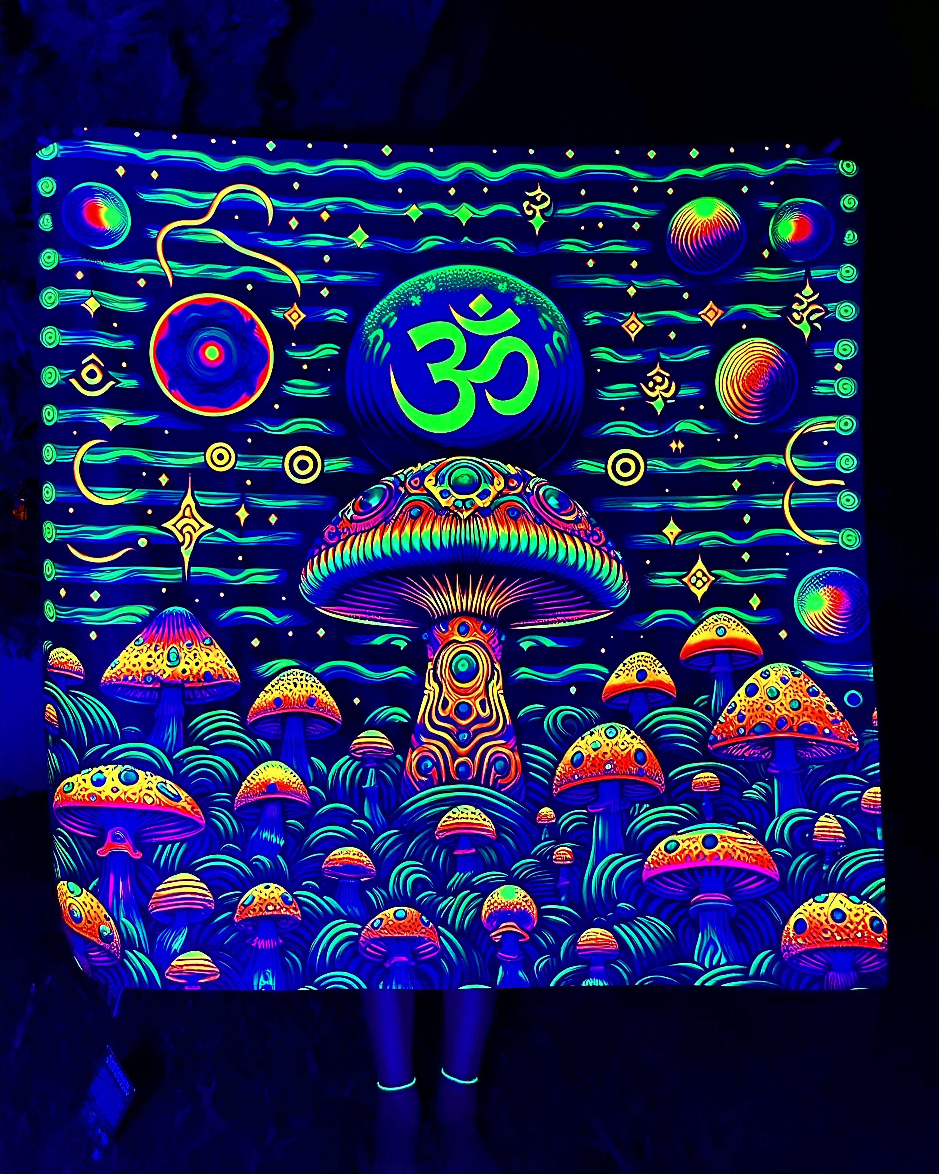 1 / Neon Duvar Örtüsü Tapestry