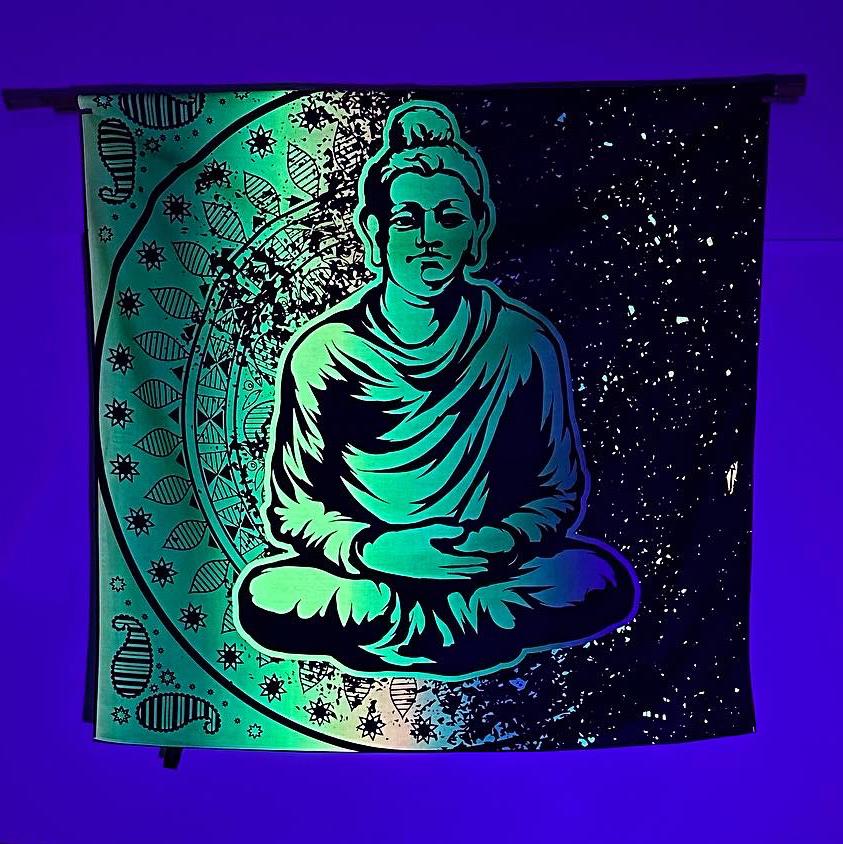 Buddha in the Cosmos / Neon Duvar Örtüsü Tapestry