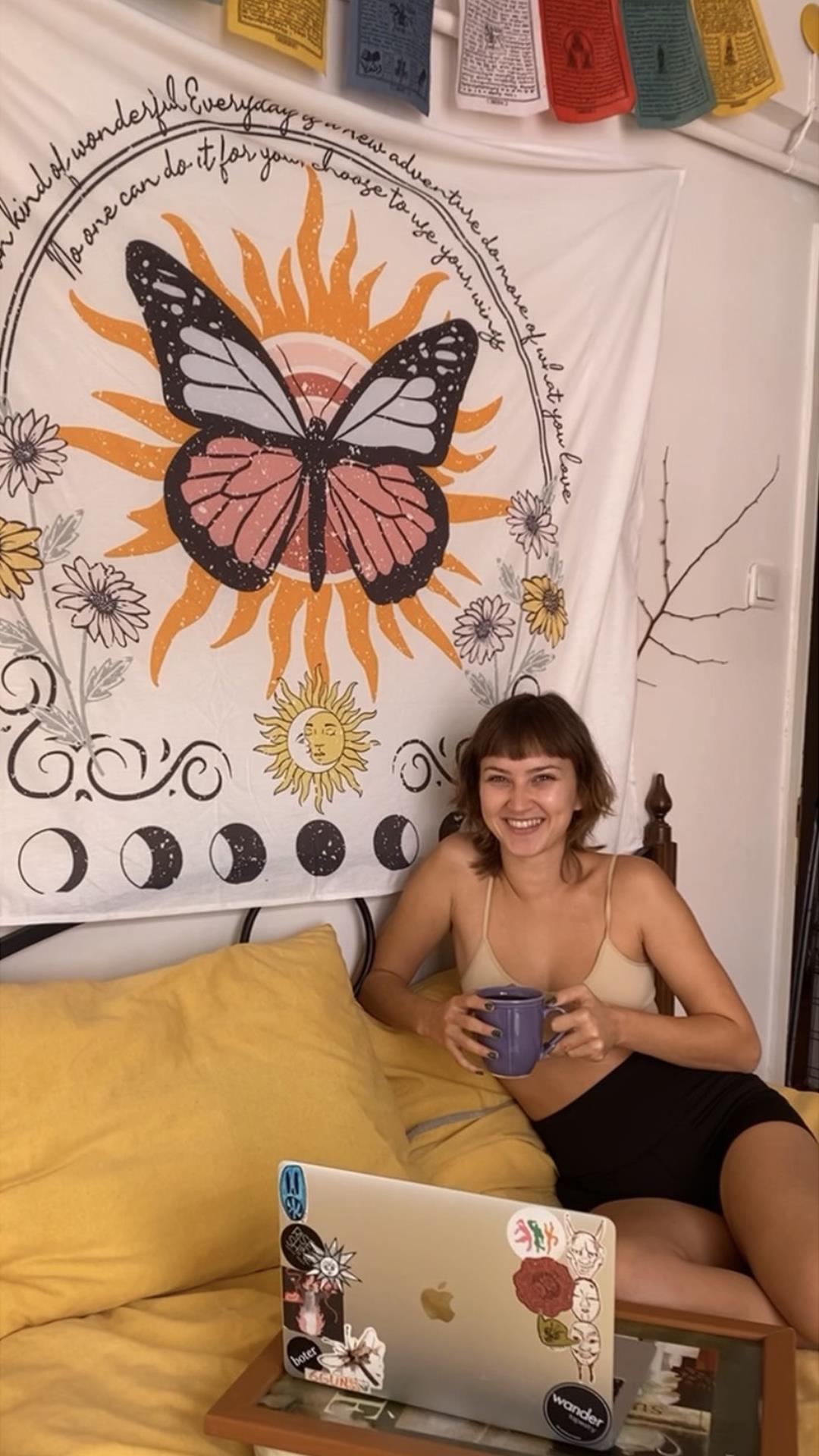 Only Positive Vibes Duvar Örtüsü