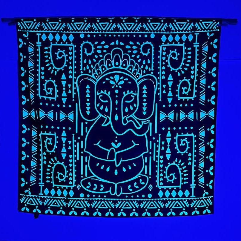 Shining Ganesha / Neon Duvar Örtüsü Tapestry