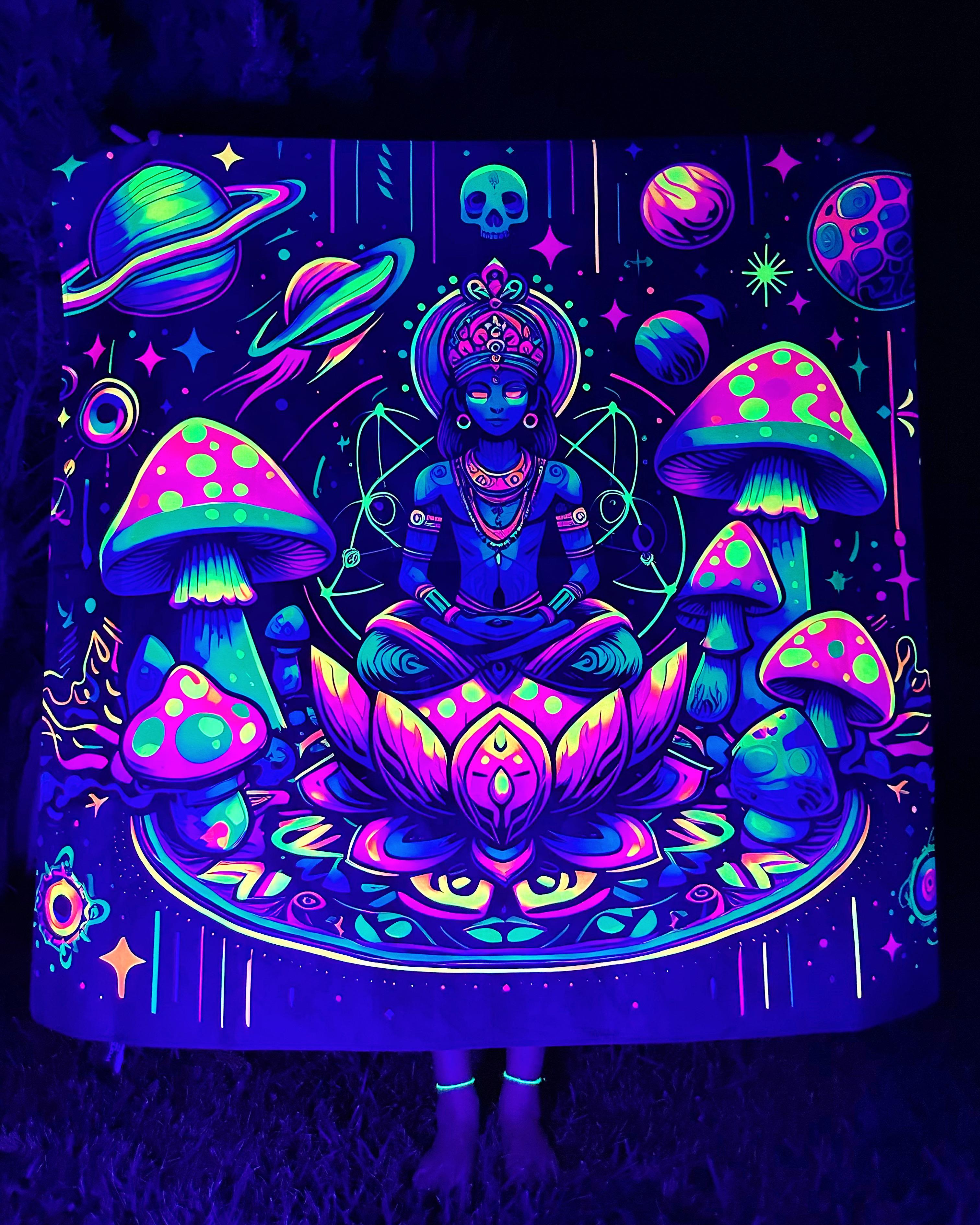 Lotus Portal Open / Neon Duvar Örtüsü Tapestry