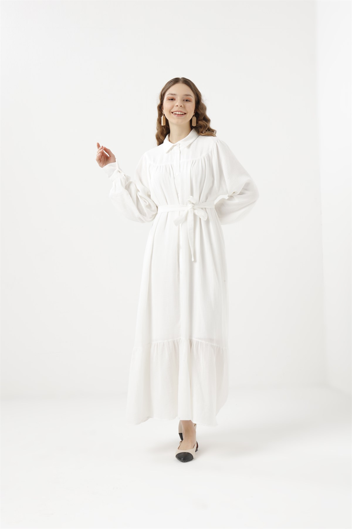 Pamuklu Büzgülü Beyaz Elbise | Rabiaca | Tesettür Giyim Modelleri