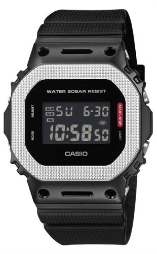 Casio G-Shock GM-5600BM-1DR Erkek Kol Saati