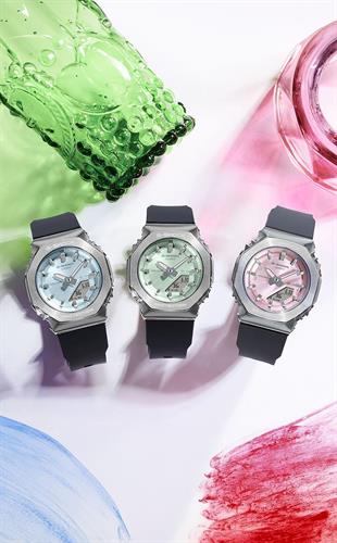 Casio G-Shock GM-S2110-2ADR Kadın Kol Saati