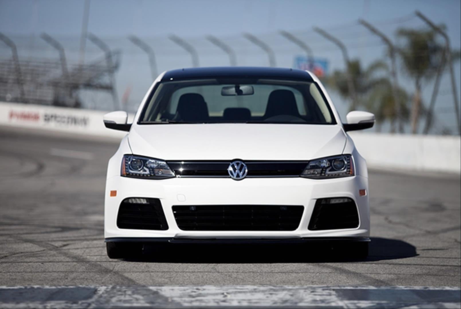 JETTA 2012-2015 İÇİN ''R'' ÖN TAMPON+PANJUR  