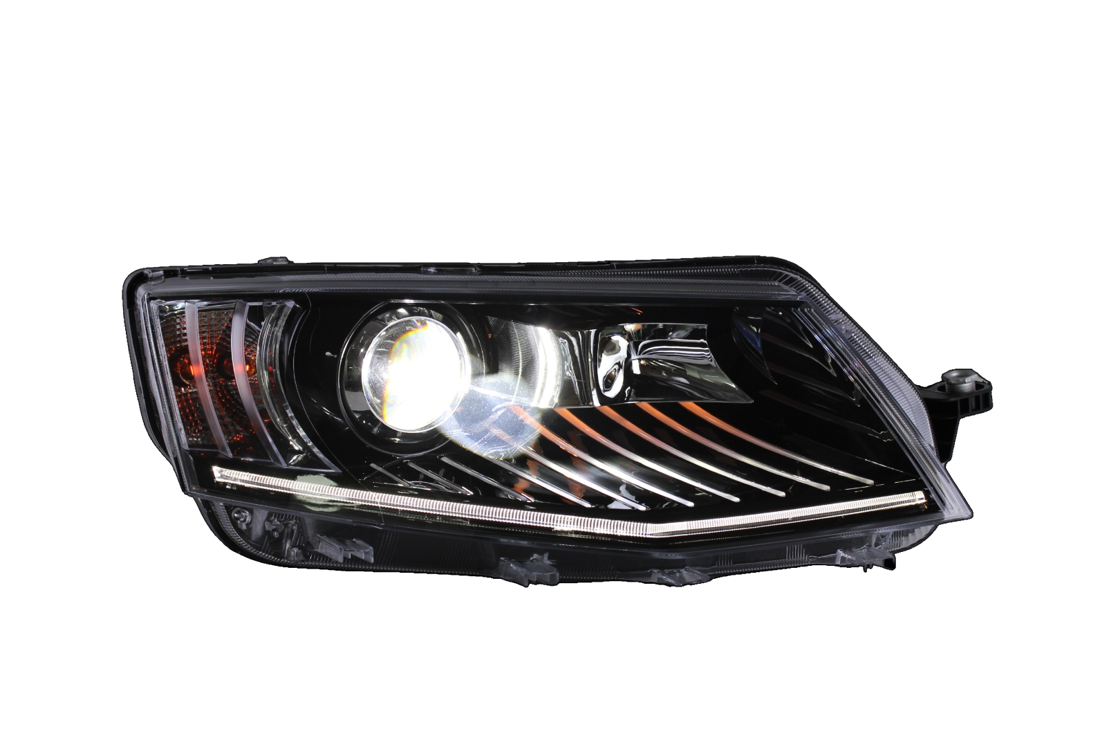 OCTAVIA 2013-2016 İÇİN STYLE LED FAR (HALOJEN FARLI MODELLER İÇİN)