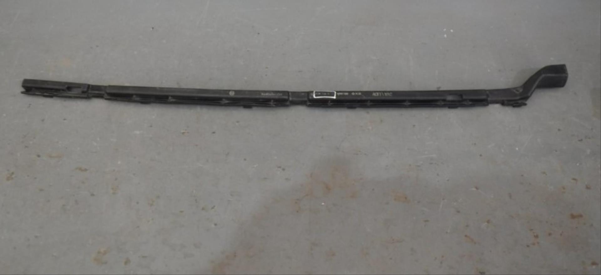 X156 GLA SERISI 2014+ IÇIN UYUMLU MARSPIYEL BRAKETI - SAG ÖN - 1566980214 