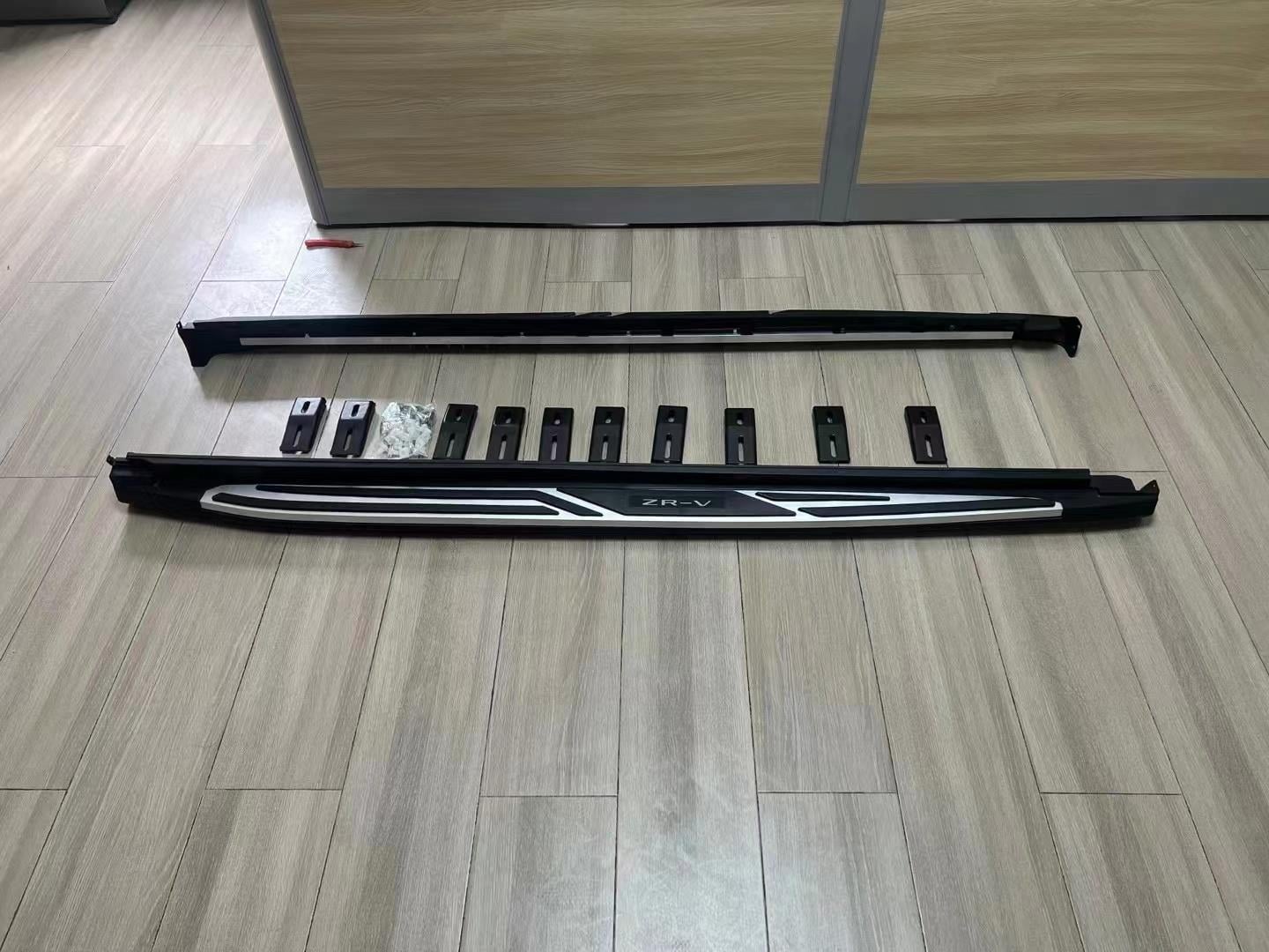 ZR-V İÇİN UYUMLU YAN BASAMAK 