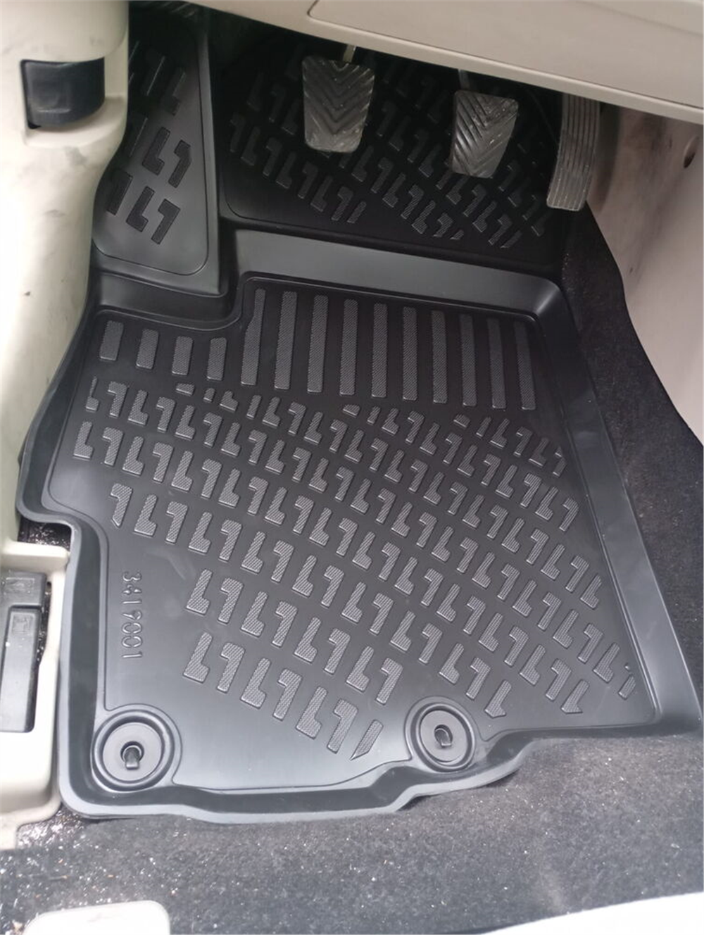 Mitsubishi Lancer 2008 Sonrası Havuzlu Paspas