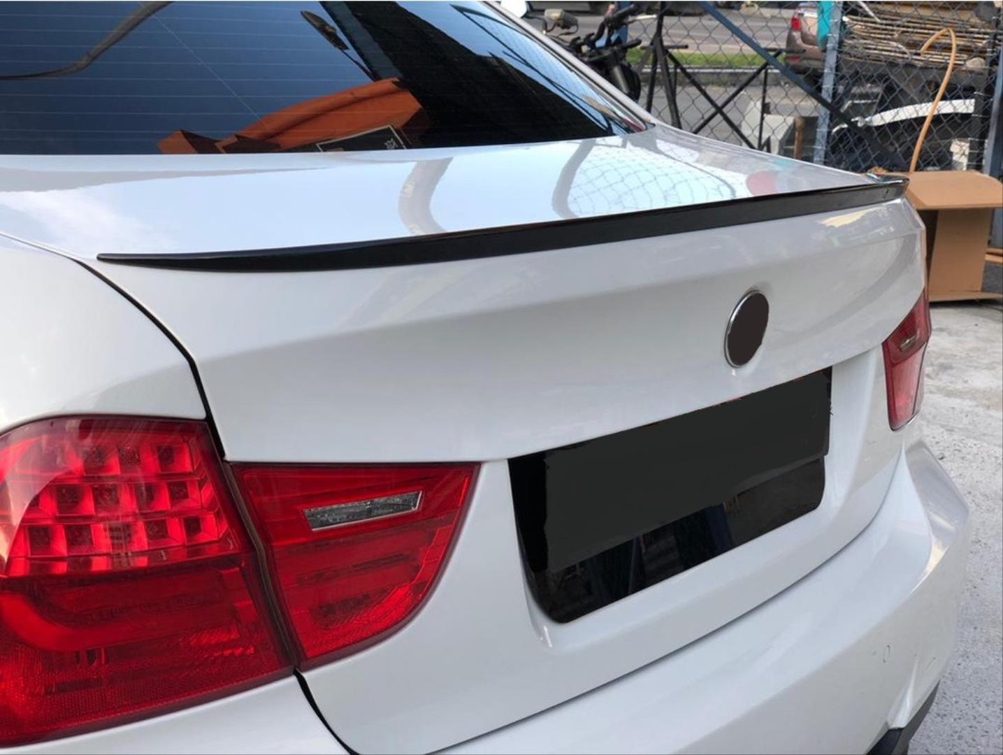 3 SERISI E90 2005-2012 MP SPOILER  - PIANO BLACK (PARLAK SİYAH) 