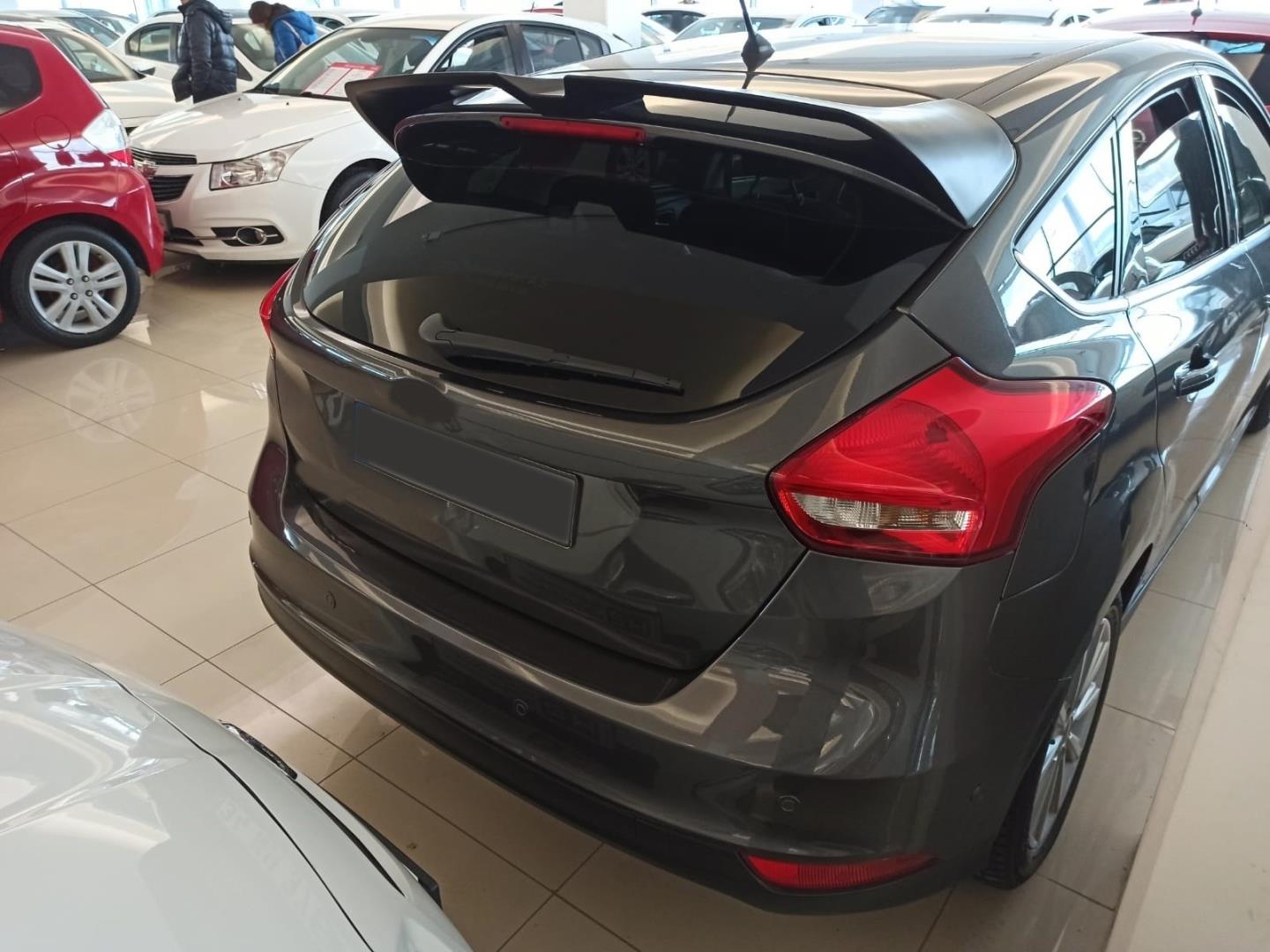 FOCUS IÇIN UYUMLU 2014-2018 HB ST SPOILER (BOYASIZ)