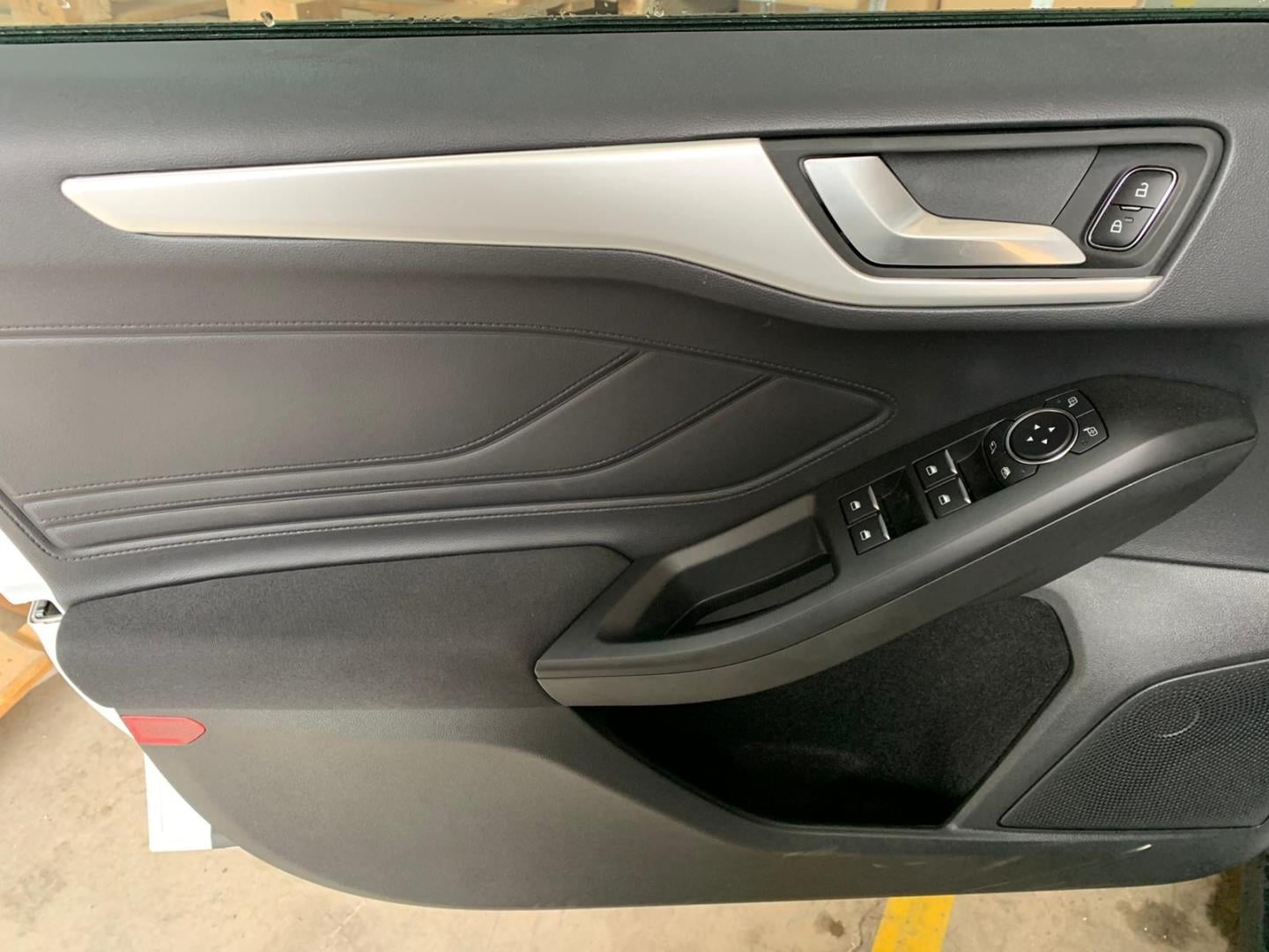 FOCUS IÇIN UYUMLU 2019+ PANEL KAPLAMA KALIN MODEL - SILVER (ABS) 