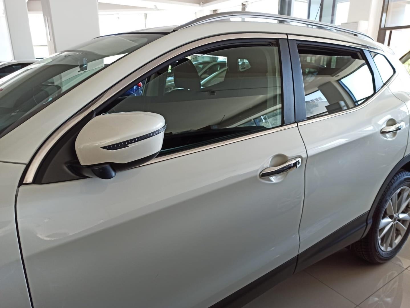 QASHQAI 2014-2020 IÇIN UYUMLU KAPI KOLU KROM