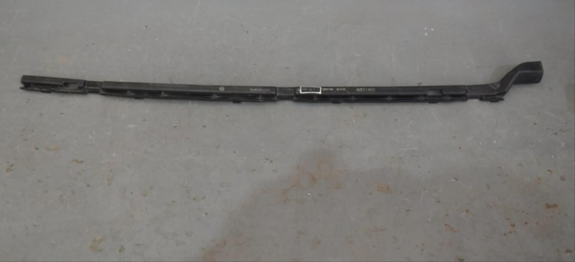 X156 GLA SERISI 2014+ IÇIN UYUMLU MARSPIYEL BRAKETI - SAG ÖN - 1566980214 
