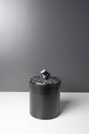 Metal Gümüş Detay Kapaklı Siyah Dekoratif Kutu 16 Cm