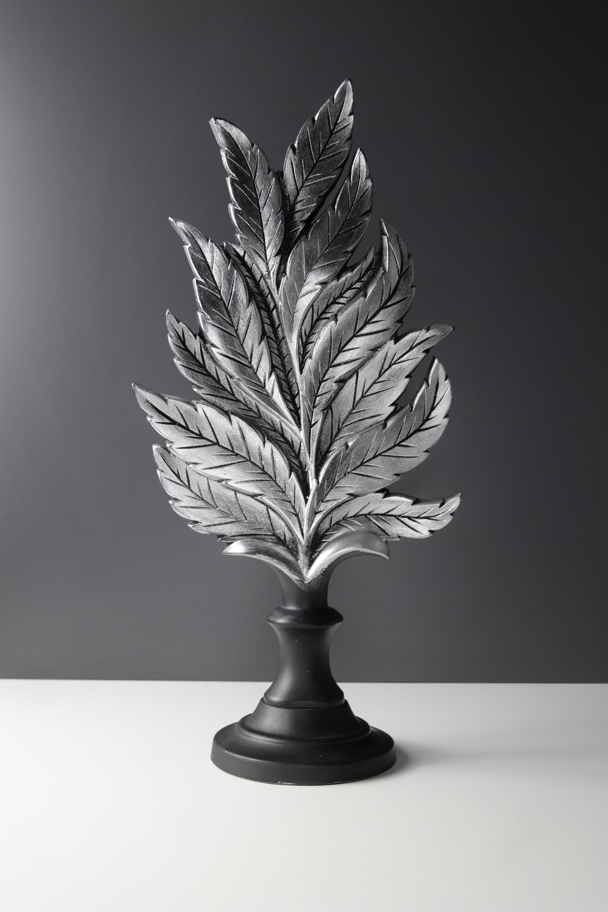 Gümüş Renk Antik Dekoratif Yaprak Objesi 22cmx44cmx12cm Fiyatları | Joy  Home Accessories