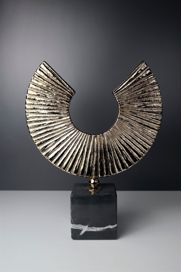 Gold Renk Pirinç Metal Siyah el Yapımı Mermer Kaideli Yarım Ay Dekoratif Obje Büyük 31 Cm Dekoratif Ev Aksesuarları