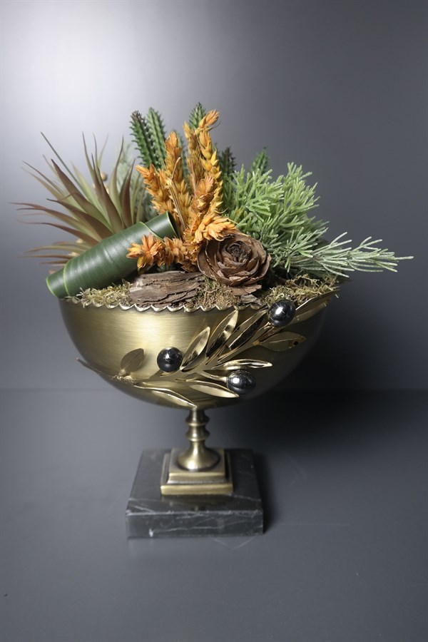 Pirinç Metal Kaideli Kase Yapay Çiçek Arajmanlı 29 Cm Dekoratif Yapay Çiçek