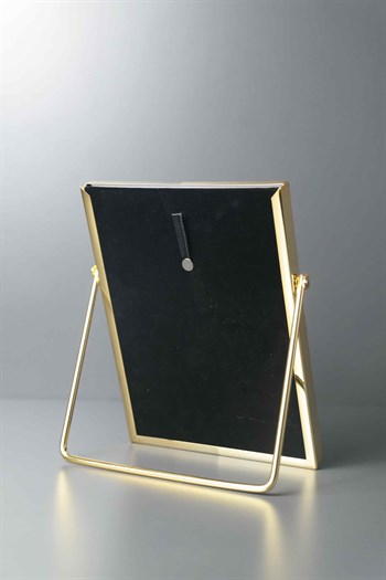 Gold Renk Fırçalanmış Metal Gövde Metal Ayaklı Resim Çerçevesi Küçük 16*21cm Dekoratif Çerçeve