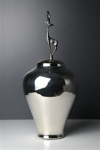 Gümüş Kaplama El Yapımı Pirinç Ceylan Detay Kapaklı Metal Dekoratif Küp 38 Cm Dekoratif Küp