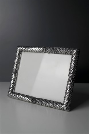 Gümüş Renk Yılan Derisi Desenli Metal Resim Çerçevesi 12-16,5 Cm Dekoratif Ev Aksesuarları